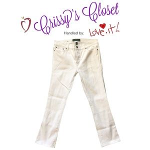 Women’s white jeans